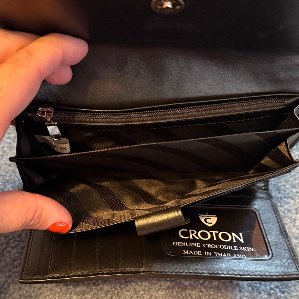 Croton Dark Embossed Leather Clutch - Picture 5 of 6